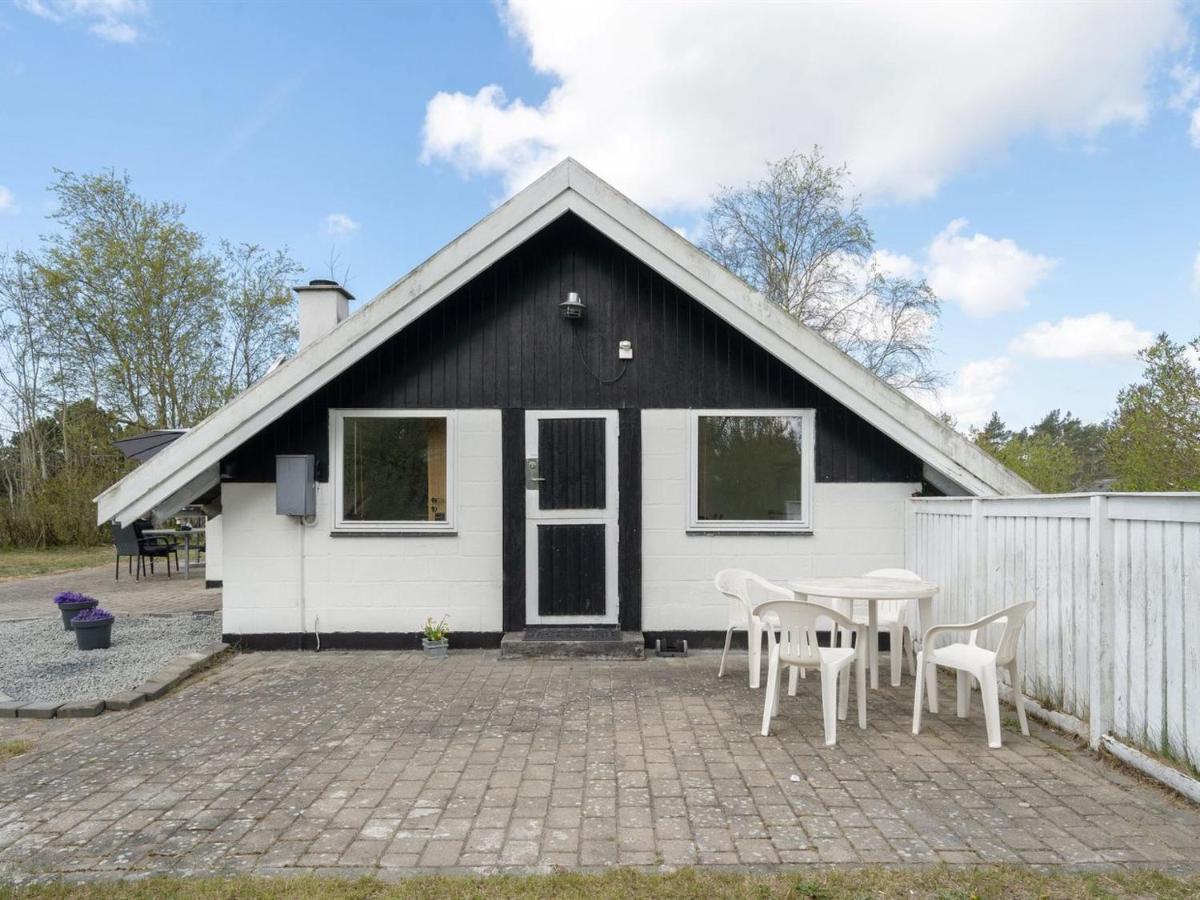 Holiday Home Arnfin - 160M From The Sea In Lolland- Falster And Mon By Interhome Rødby Dış mekan fotoğraf